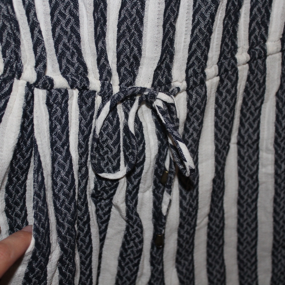 Universal Thread Romper - Picture 3 of 6